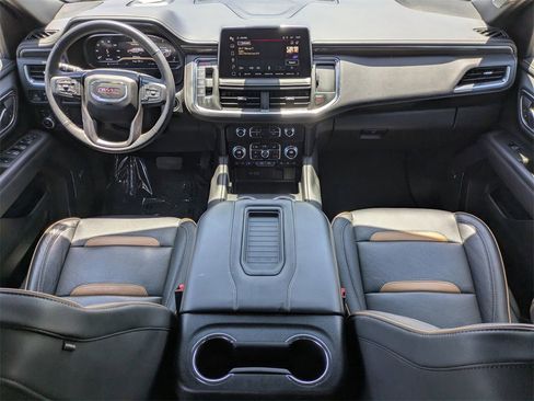Used 2022 GMC Yukon AT4 image 21