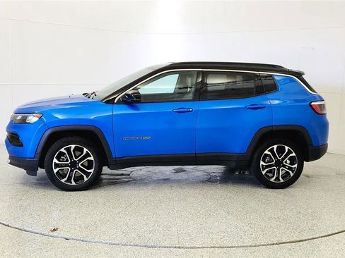 Used 2024 Jeep Compass Limited AWD/4WD image 4