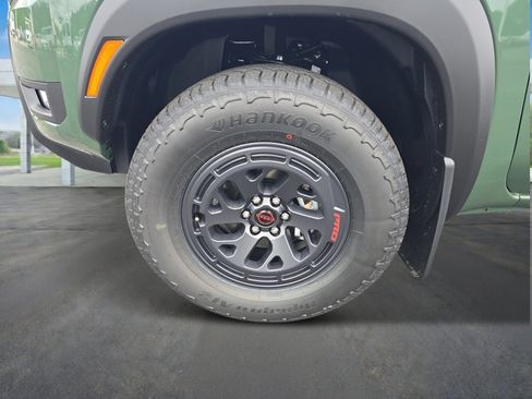 New 2026 Nissan Frontier PRO-4X w/ Tow Package AWD/4WD image 9