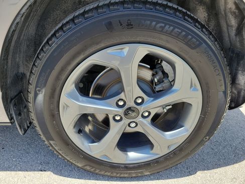 Used 2024 Ford Escape ST-Line w/ Tech Pack #1 FWD image 28
