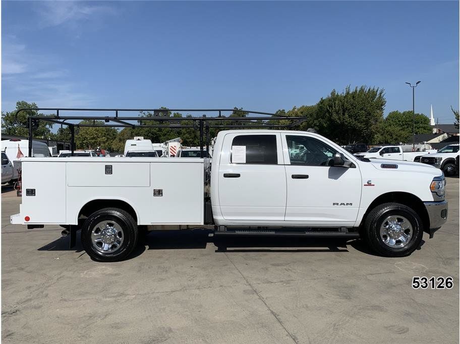 Used 2021 RAM 3500 Tradesman w/ Chrome Appearance Group RWD image 5