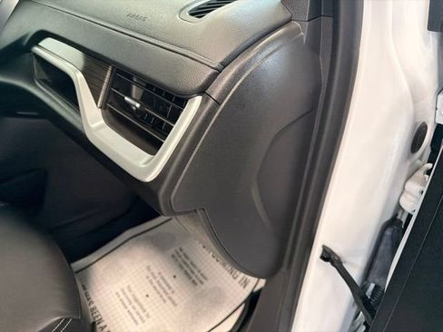 Used 2022 GMC Terrain SLT w/ LPO, Floor Liner Package AWD/4WD image 38