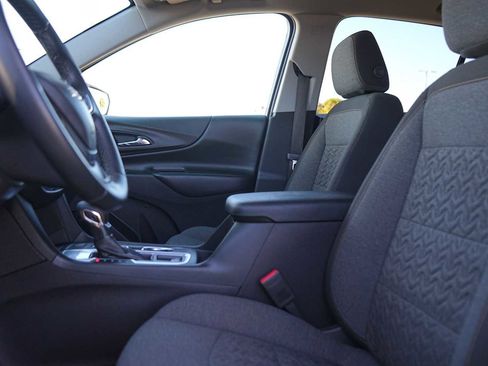 Used 2024 Chevrolet Equinox LT image 11