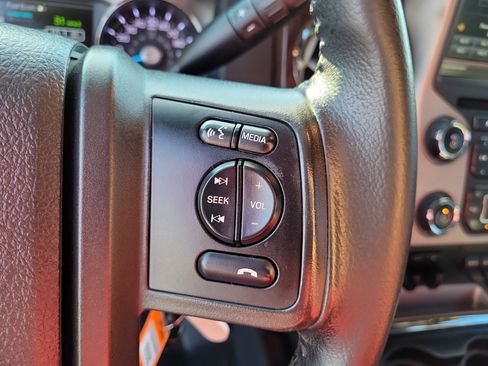 Used 2015 Ford F250 Lariat w/ Chrome Package image 23