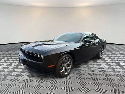 Used 2017 Dodge Challenger SXT Plus RWD image 3
