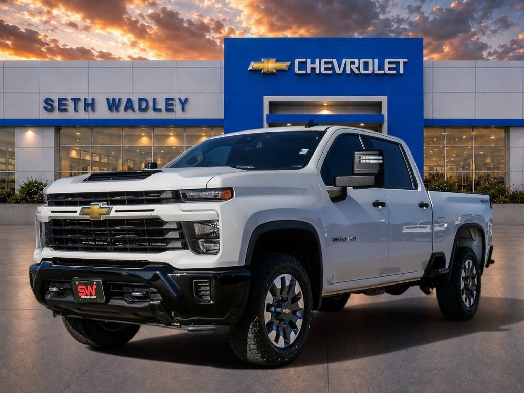 Used 2024 Chevrolet Silverado 2500 Custom w/ Custom Value Package AWD/4WD image 3