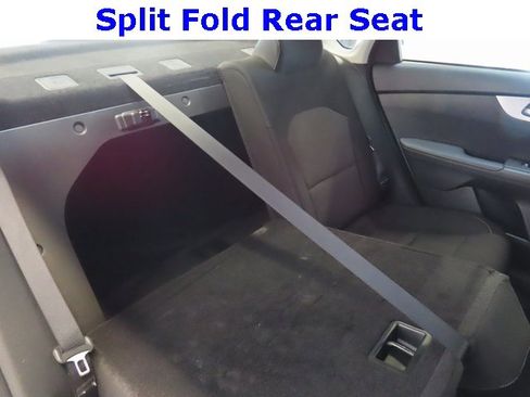 Used 2024 Kia Forte LXS image 18