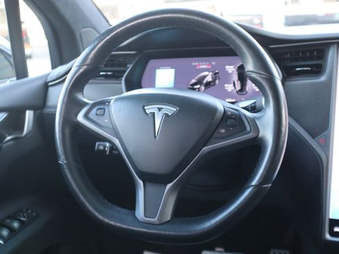 Used 2018 Tesla Model X P100D image 14