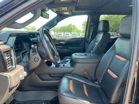 Used 2022 GMC Sierra 1500 AT4 w/ AT4 Preferred Package AWD/4WD image 15