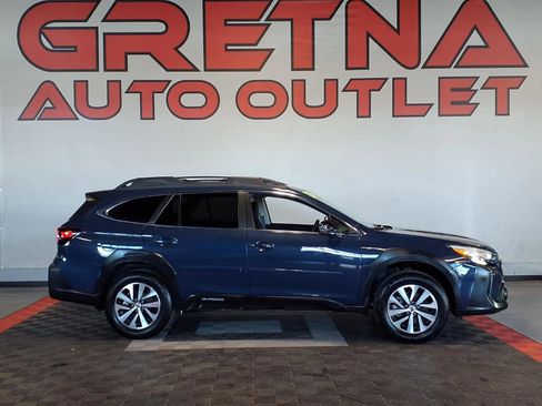 Used 2024 Subaru Outback Premium image 1