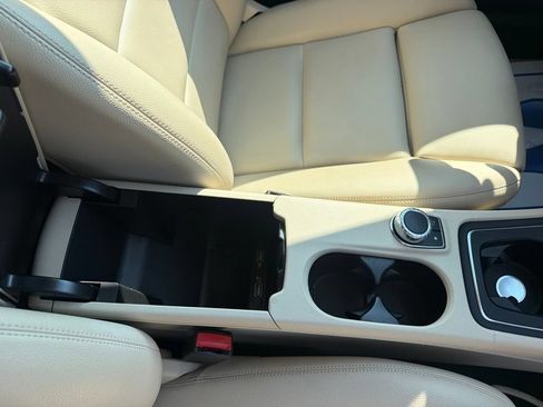 Used 2019 Mercedes-Benz GLA 250 4MATIC image 43