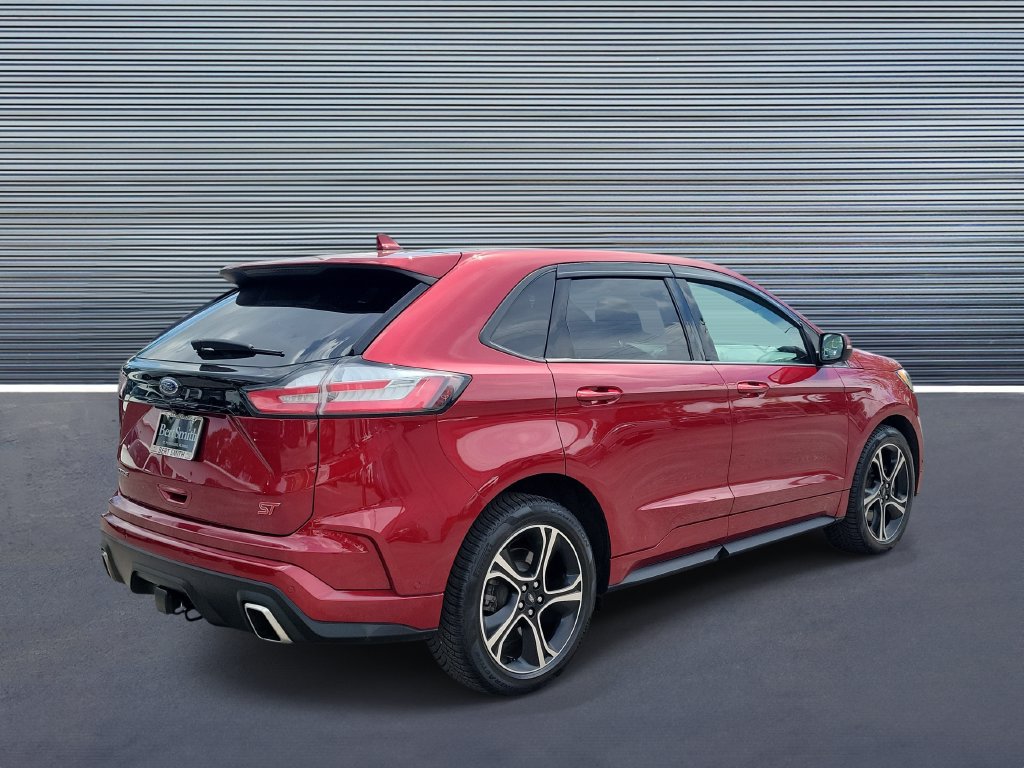 Used 2019 Ford Edge ST w/ Equipment Group 401A AWD/4WD image 3