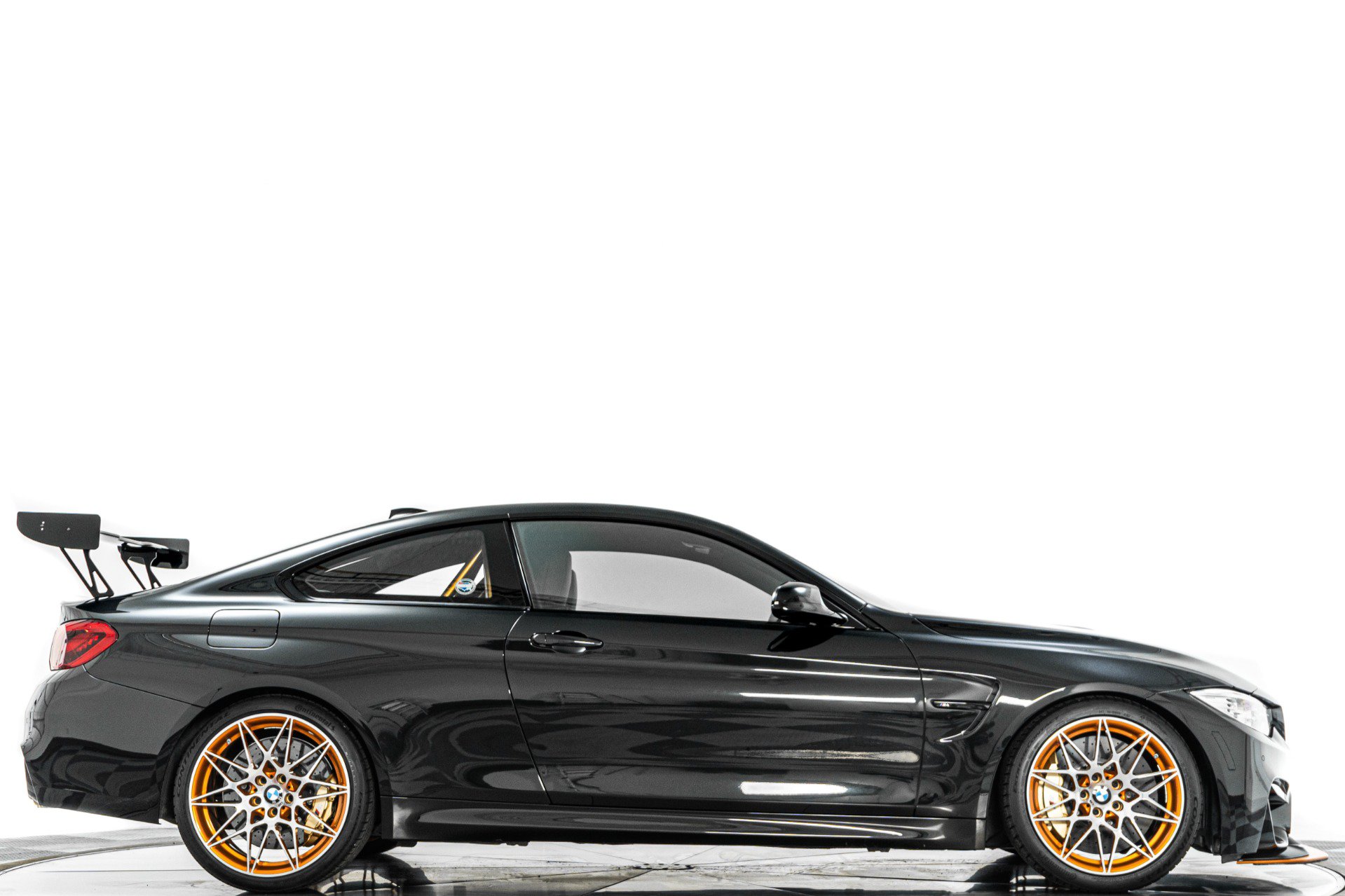 Used 2016 BMW M4 GTS RWD image 2