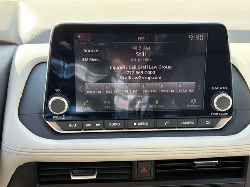 Used 2023 Nissan Rogue SV FWD image 27