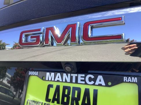 Used 2023 GMC Yukon SLT AWD/4WD image 29