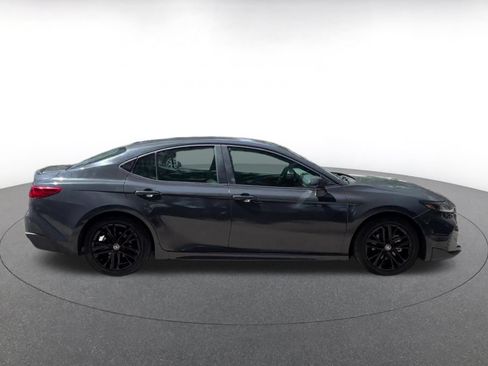 Used 2026 Toyota Camry SE FWD image 15