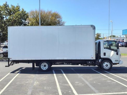 New 2024 Chevrolet Low Cab Forward image 3