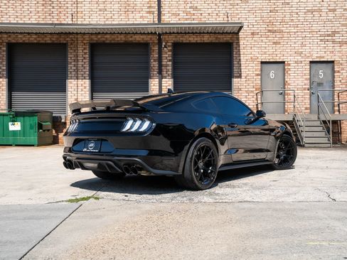 Used 2022 Ford Mustang GT Premium w/ GT Performance Package RWD image 2