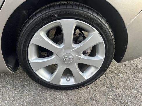 Used 2012 Hyundai Elantra Limited image 7