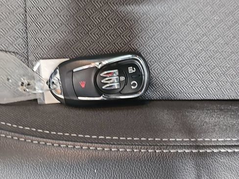 Used 2025 Buick Encore GX Preferred w/ Comfort Package FWD image 39