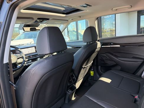 Used 2025 Kia Seltos EX w/ EX Sunroof Package image 21