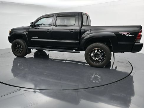 Used 2013 Toyota Tacoma 4x4 Double Cab w/ TRD Sport Pkg image 5