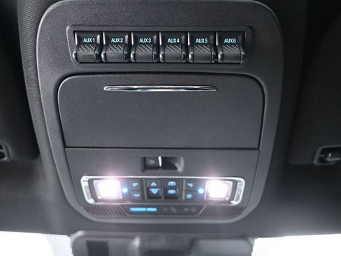 Used 2025 Ford F150 Raptor AWD/4WD image 24