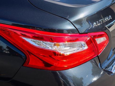 Used 2016 Nissan Altima 2.5 SL image 6