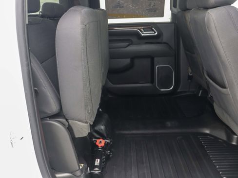 Used 2024 Chevrolet Silverado 2500 LT w/ Convenience Package image 15