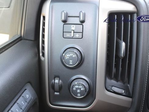 Used 2018 GMC Sierra 1500 Denali w/ Denali Ultimate Package AWD/4WD image 22