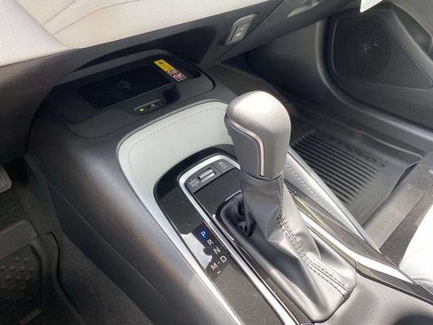 New 2026 Toyota Corolla SE FWD image 18