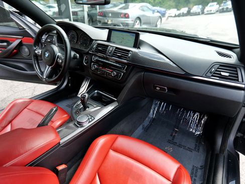 Used 2015 BMW M4 2dr Cpe image 37