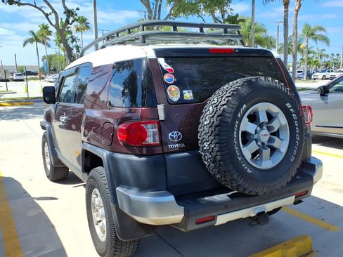Used 2007 Toyota FJ Cruiser 4WD image 7