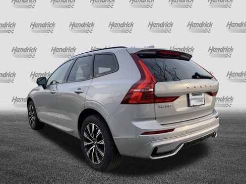 Used 2025 Volvo XC60 B5 Plus image 8