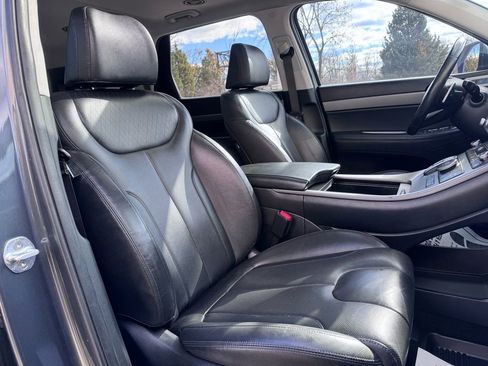 Used 2022 Hyundai Palisade SEL w/ Premium Package image 32