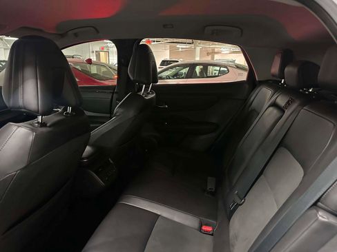 Used 2024 Nissan Ariya AWD image 9