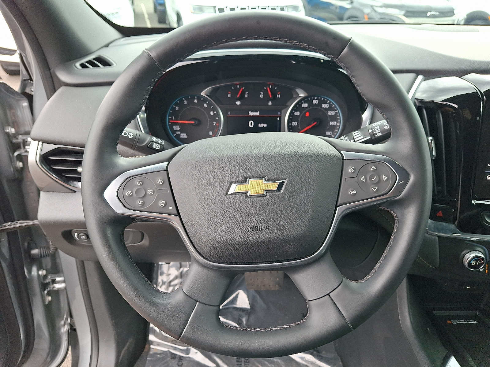 Used 2023 Chevrolet Traverse LT AWD/4WD image 18