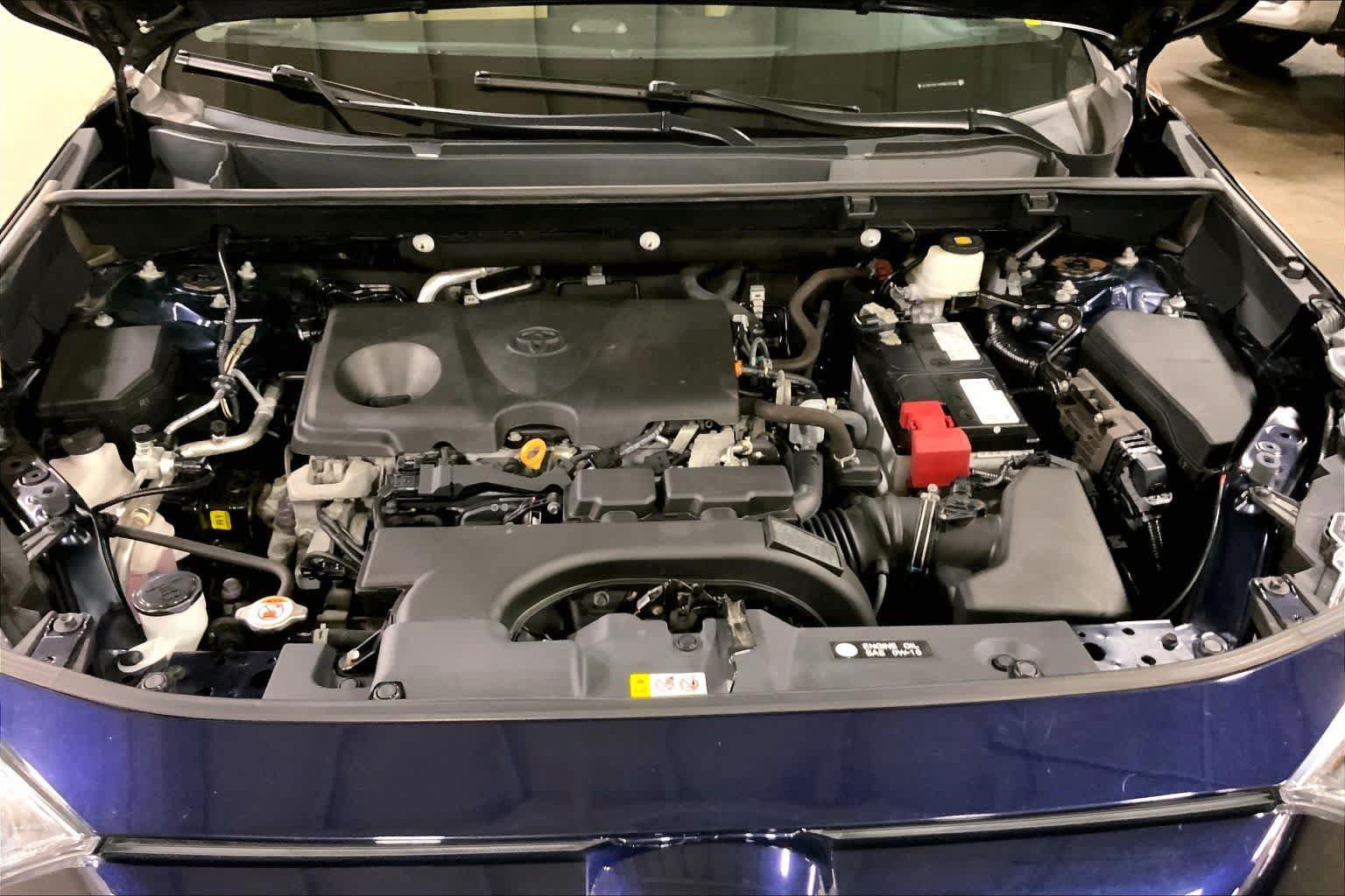 Certified 2021 Toyota RAV4 XLE Premium AWD/4WD image 32