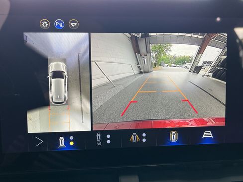 New 2026 Chevrolet Equinox RS FWD image 24