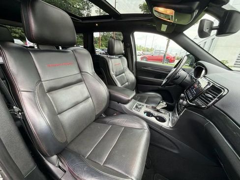 Used 2020 Jeep Grand Cherokee Trailhawk w/ Trailhawk Luxury Group AWD/4WD image 25