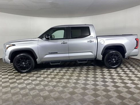 Used 2025 Toyota Tundra Limited AWD/4WD image 4