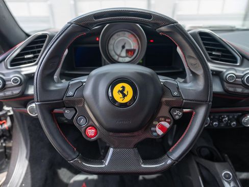 Used 2017 Ferrari 488 Spider RWD image 33