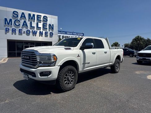 Used 2022 RAM 2500 Limited AWD/4WD image 1