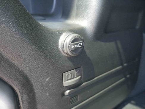 Used 2023 Jeep Wrangler Unlimited w/ Cold Weather Group AWD/4WD image 10