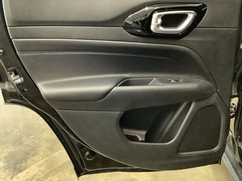 New 2026 Jeep Compass Latitude AWD/4WD image 23