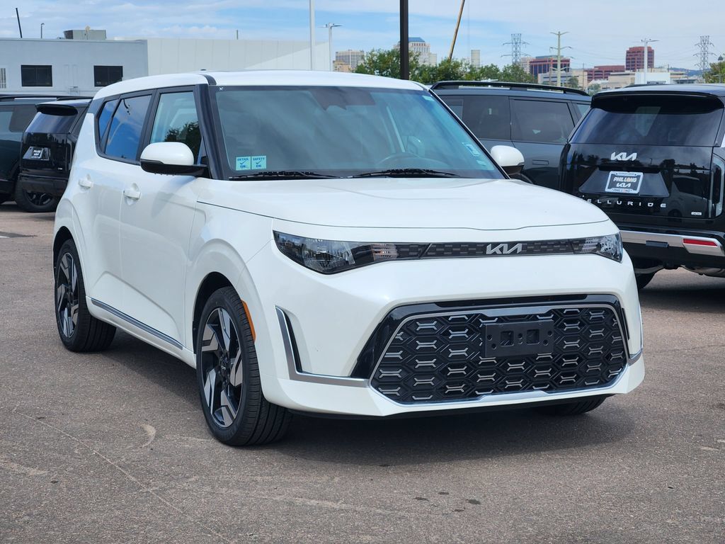 Certified 2024 Kia Soul GT-Line FWD image 3