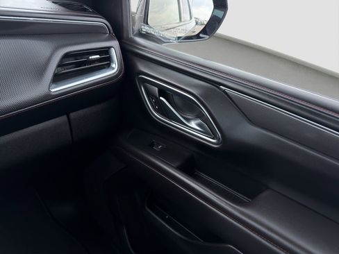 Used 2023 Chevrolet Tahoe RST AWD/4WD image 17