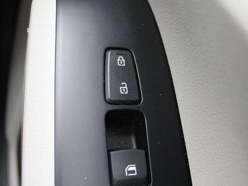 Used 2020 Kia Soul EX FWD image 24