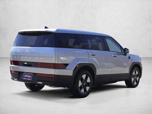 Certified 2026 Hyundai Santa Fe SE AWD/4WD image 5