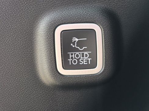 Certified 2026 Jeep Cherokee Overland AWD/4WD image 14
